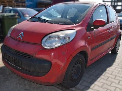 Second-hand Citroën C1 68 CP (50 kW) 2006 Roșu Hatchback
