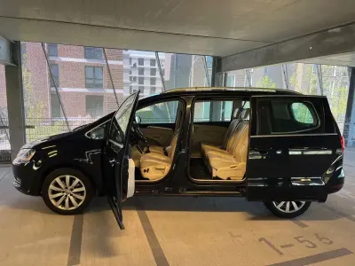 Gebraucht VW Sharan Highline 140 PS (102 kW) 2010 Schwarz Van / Kleinbus