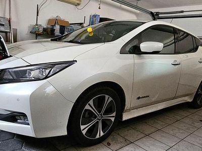 Gebraucht Nissan Leaf N-Connecta 110 kW (150 PS) 2019 Weiß Kleinwagen