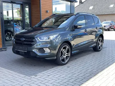 Gebraucht Ford Kuga ST-Line 179 PS (131 kW) 2018 Mambagrãœn (metallic) SUV