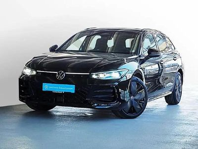 Usata VW Passat R-line 149 CV (109 kW) 2024 Nero Station wagon