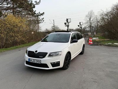 Gebraucht Skoda Octavia RS 184 PS (135 kW) 2014 Weiß Kleinwagen