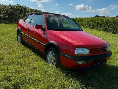 Gebraucht VW Golf Cabriolet 75 PS (55 kW) 1998 Rot Cabrio