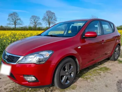 Brugt Kia Ceed Vision 90 HK (66 kW) 2010 Rød Hatchback