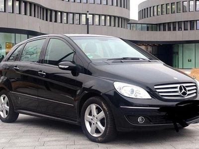 Gebraucht Mercedes B200 136 PS (100 kW) 2006 Schwarz Van / Kleinbus