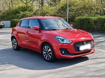 Gebraucht Suzuki Swift Comfort+ 111 PS (81 kW) 2017 Rot Kleinwagen