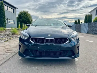 Gebraucht Kia Ceed Sportswagon 136 PS (100 kW) 2021 Schwarz Kombi
