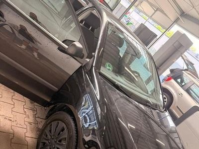 Second-hand VW Polo 54 CP (39 kW) 2005 Negru Hatchback