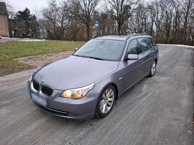 Gebraucht BMW 530 235 PS (172 kW) 2009 Grau Kombi