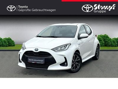 Gebraucht Toyota Yaris Hybrid Team 116 PS (85 kW) 2021 Weiß Limousine