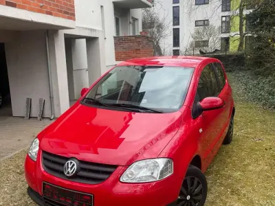 Używany VW Fox Refresh 60 KM (44 kW) 2009 Czerwony Hatchback