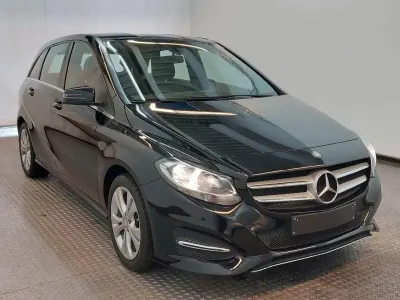 Gebraucht Mercedes B200 136 PS (100 kW) 2015 Schwarz Kleinwagen