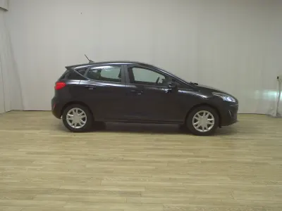 Gebraucht Ford Fiesta Cool & Connect 86 PS (63 kW) 2020 Schwarz Kleinwagen