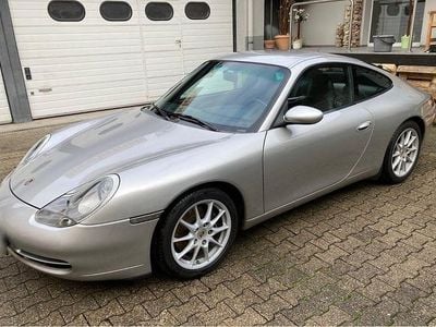 Gebraucht Porsche 996 300 PS (220 kW) 2000 Silber Coupé
