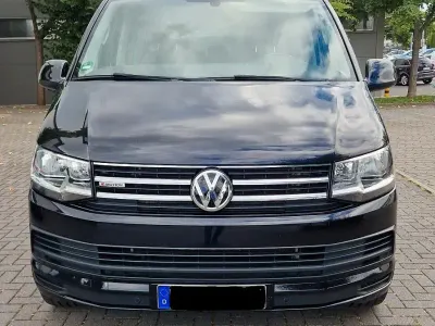 Gebraucht VW Multivan Comfortline 150 PS (110 kW) 2019 Schwarz Van / Kleinbus