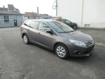 Gebraucht Ford Focus 100 PS (73 kW) 2014 Kombi