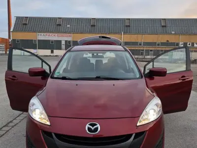 Gebraucht Mazda 5 116 PS (85 kW) 2012 Rot Van / Kleinbus