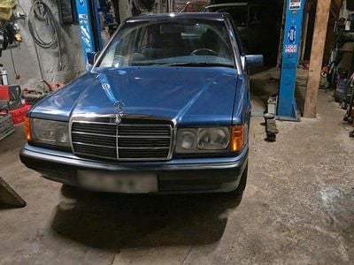 Gebraucht Mercedes 190 122 PS (89 kW) 1992 Blau Limousine