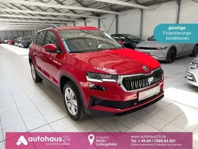 Gebraucht Skoda Karoq Selection 150 PS (110 kW) 2024 Rot SUV