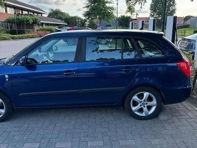 Gebraucht Skoda Fabia 75 PS (55 kW) 2010 Blau Kombi
