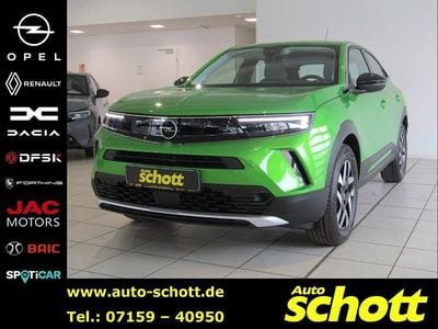 Gebraucht Opel Mokka Elegance 101 PS (74 kW) 2023 Matcha green/ikone gruen SUV