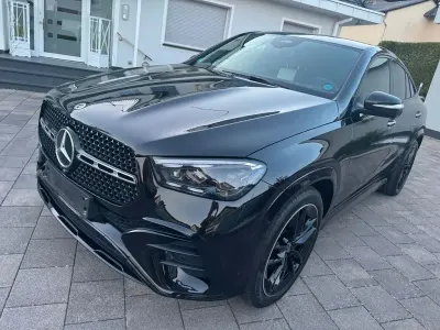 Gebraucht Mercedes GLE400 252 PS (185 kW) 2025 Schwarz Limousine