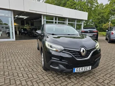 Gebraucht Renault Kadjar Life 140 PS (102 kW) 2019 Schwarz SUV