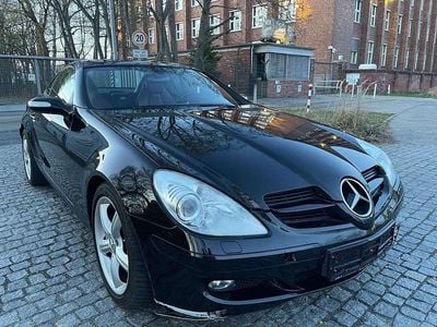 Second-hand Mercedes SLK350 272 CP (200 kW) 2005 Negru Cabrio