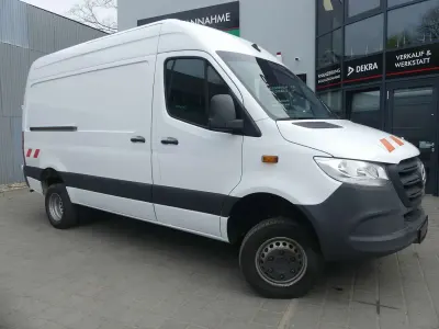 Używany Mercedes Sprinter 190 KM (139 kW) 2020 Biały Van