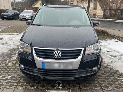 Schwarz Gebraucht 2009 VW Touran Van / Kleinbus | 1.800 € (Fairer Preis)