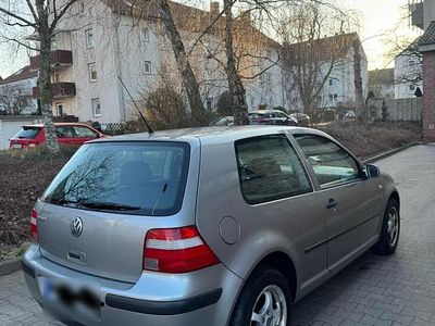 Gebraucht VW Golf IV 80 PS (58 kW) 2003 Silber Kleinwagen