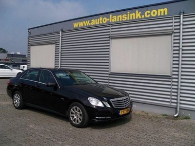 Gebraucht Mercedes E350 265 PS (194 kW) 2012 Schwarz metallic Limousine