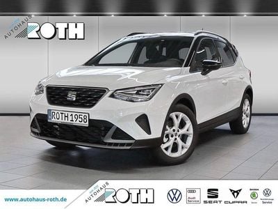 Weiss Neu 2025 Seat Arona FR SUV | 23.487 € (Guter Preis)