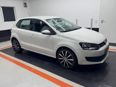 Gebraucht VW Polo 69 PS (50 kW) 2009 Weiß Kleinwagen