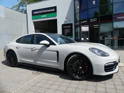 Porsche Panamera Turbo