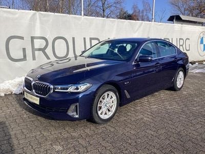 Gebraucht BMW 545e 286 PS (210 kW) 2023 Blau Limousine