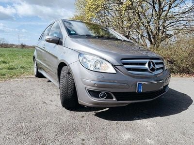 Usado Mercedes B200 136 HP (100 kW) 2006 Monovolume