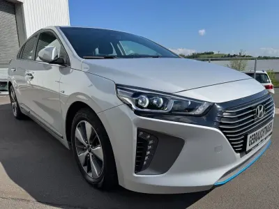 Gebraucht Hyundai Ioniq Style 141 PS (103 kW) 2020 Silber Kleinwagen