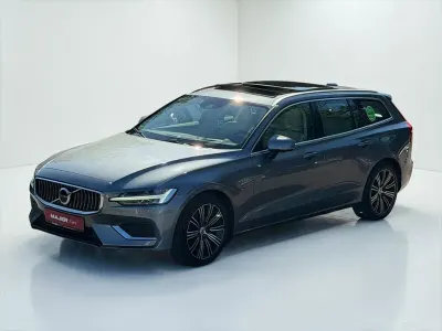 Gebraucht Volvo V60 R-Design 341 PS (250 kW) 2021 Grau Kombi