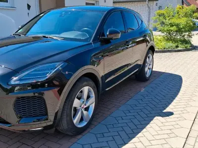Gebraucht Jaguar E-Pace R-Dynamic 180 PS (132 kW) 2018 Schwarz SUV