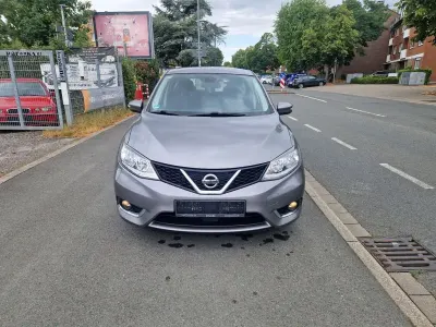 Gebraucht Nissan Pulsar 116 PS (85 kW) 2015 Grau Kleinwagen