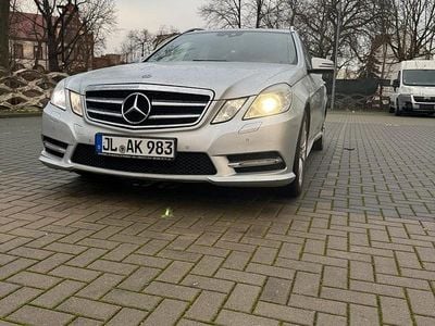 Gebraucht Mercedes E350 265 PS (194 kW) 2012 Silber Kombi