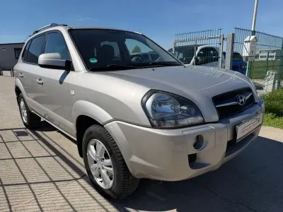 Gebraucht Hyundai Tucson Edition+ 141 PS (103 kW) 2008 Gold SUV