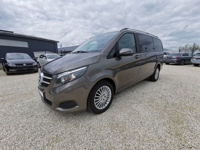 Mercedes V220