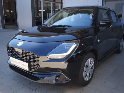Neu Suzuki Swift Club 83 PS (61 kW) 2026 Super black pearl Kleinwagen