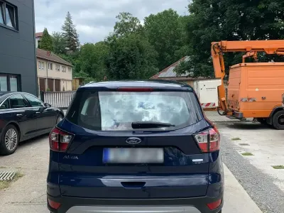 Usata Ford Kuga 120 CV (88 kW) 2018 Blu SUV