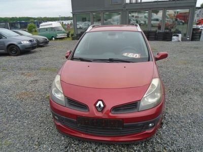 Gebraucht Renault Clio II Dynamique 101 PS (74 kW) 2008 Rot Limousine