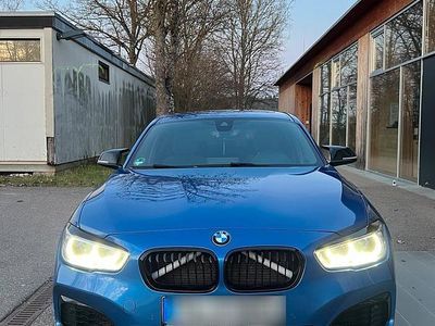 Blau Gebraucht 2015 BMW 135 Kleinwagen | 25.250 € (Teuer)