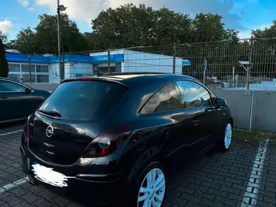 Gebraucht Opel Corsa Sport 90 PS (66 kW) 2012 Schwarz Kleinwagen