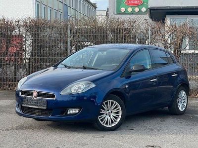 Gebraucht Fiat Bravo Lounge 120 PS (88 kW) 2013 Blau Kleinwagen
